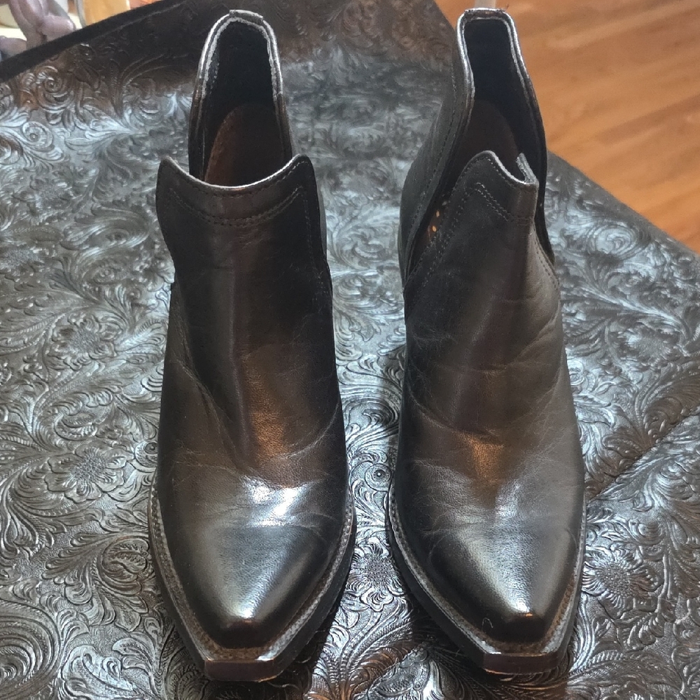 Ariat Black Leather Ankle Booties